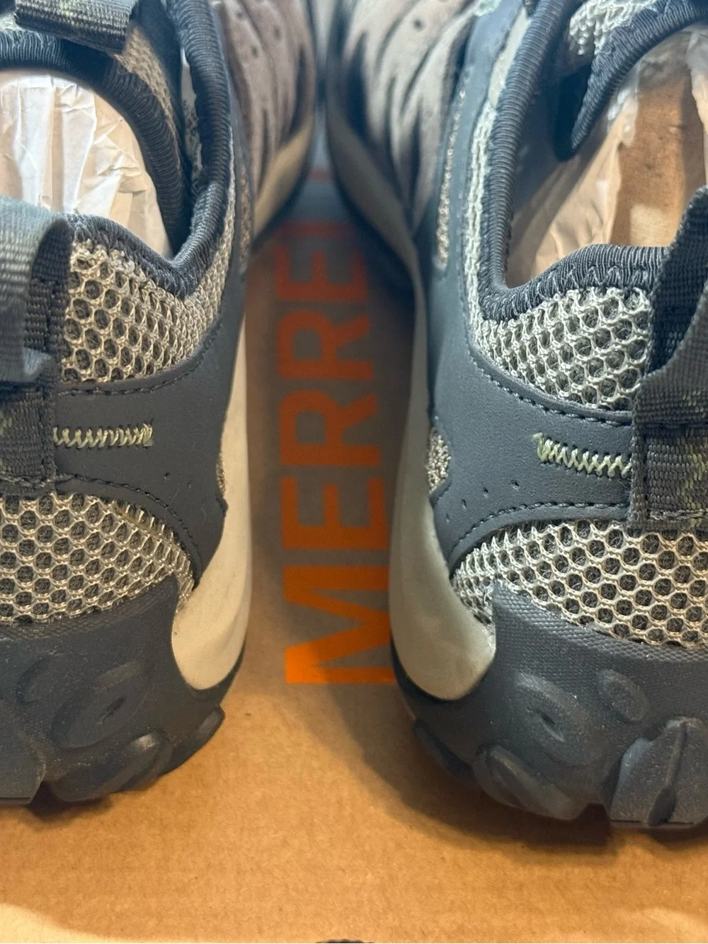 New Merrell Women's Accentor 3 Hiking Shoes. Size 7.5M